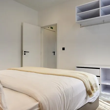 Beco Santa Emilia 2f, A In Madeira